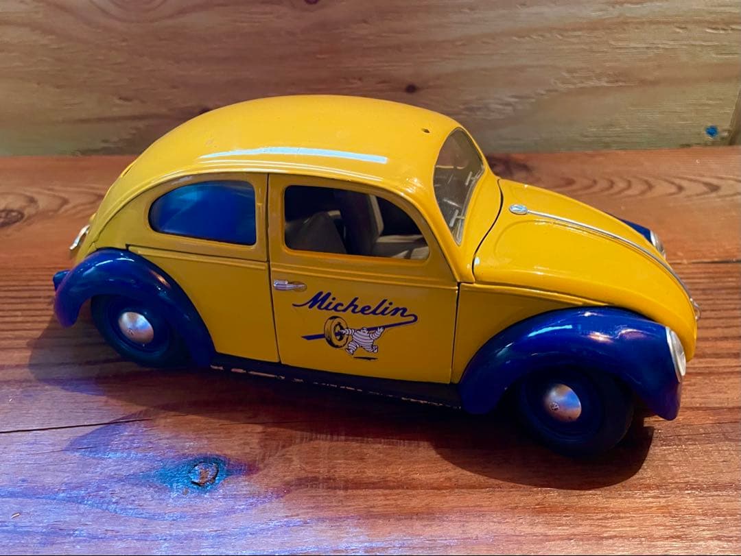 ソリオ　ミシュラン VWビートル型ミニカー 1/17
