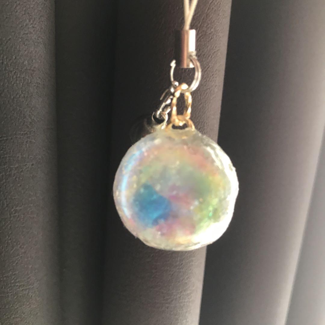 J U P iｔer　虹色のストラップ