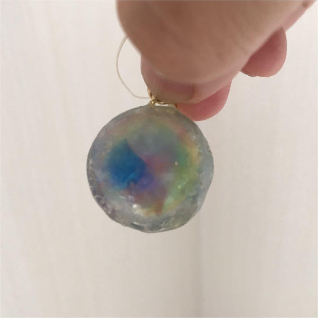 J U P iｔer　虹色のストラップ