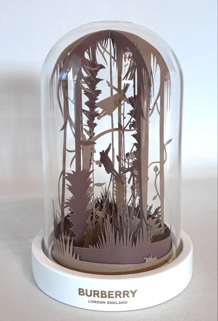 BURBERRY ガラスドームペーパークラフト