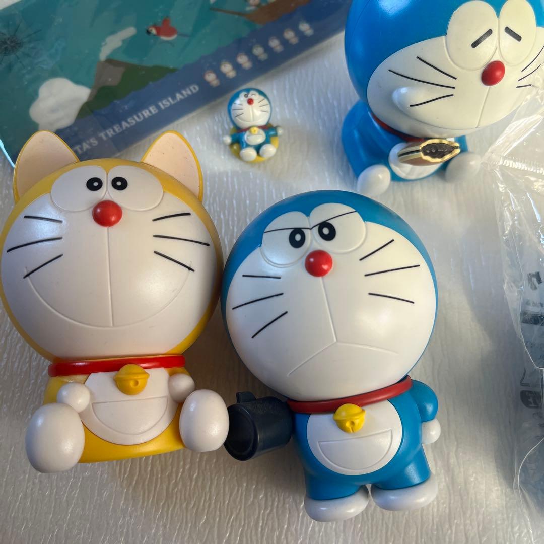 ドラえもん　グッズ　詰め合わせ　ガチャガチャ　ミニクリアケース　ドラえもんバンク