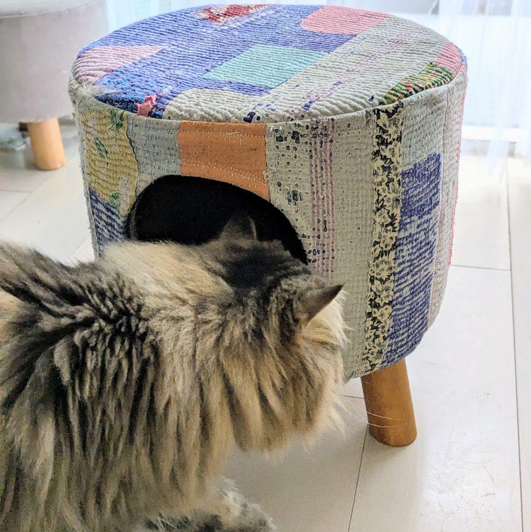 ヴィンテージラリーキルトのペットスツール　キャットハウス　ラウンドスツール