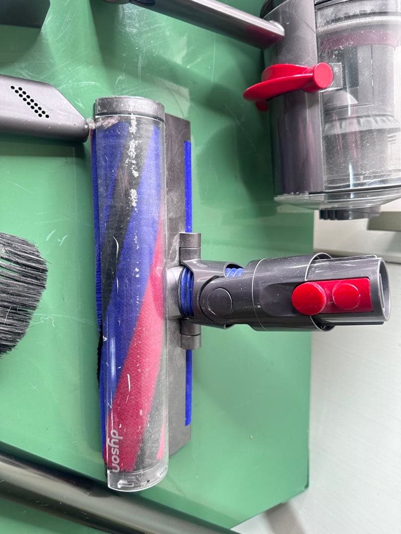 Dyson ダイソン SV18 清掃済み!