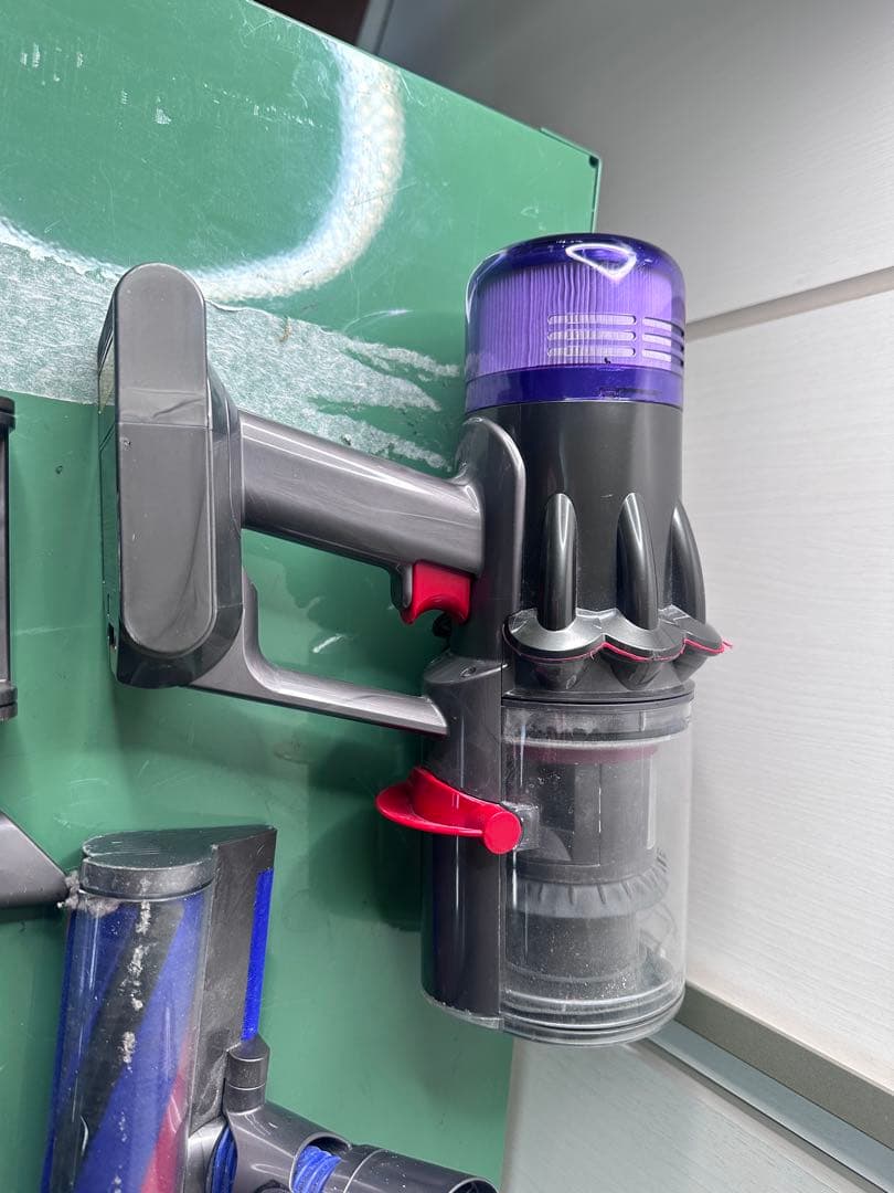 Dyson ダイソン SV18 清掃済み!