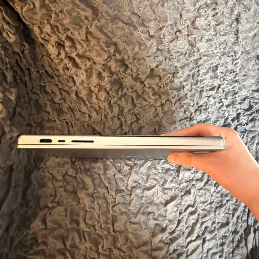 【最安値】MacBook Pro 16 M1Max/64GB/4TB