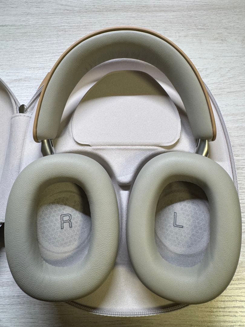 b&w Bowers & Wilkins px8 ワイヤレスヘッドフォン タン