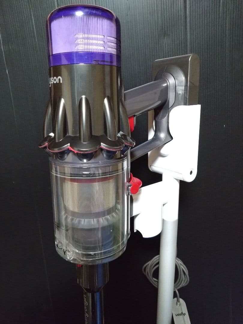 大人気モデル！dyson‼️デジタルスリムフィラフィ SV18充電スタンド付き④