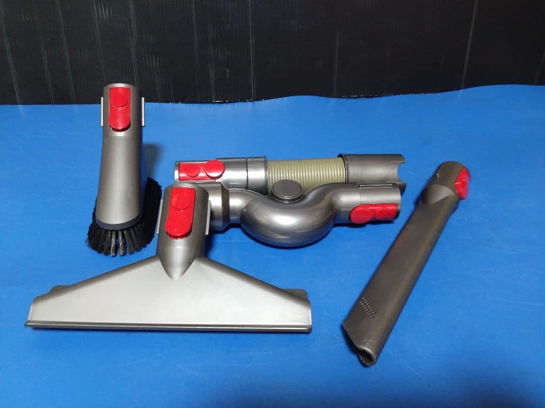 大人気モデル！dyson‼️デジタルスリムフィラフィ SV18充電スタンド付き④