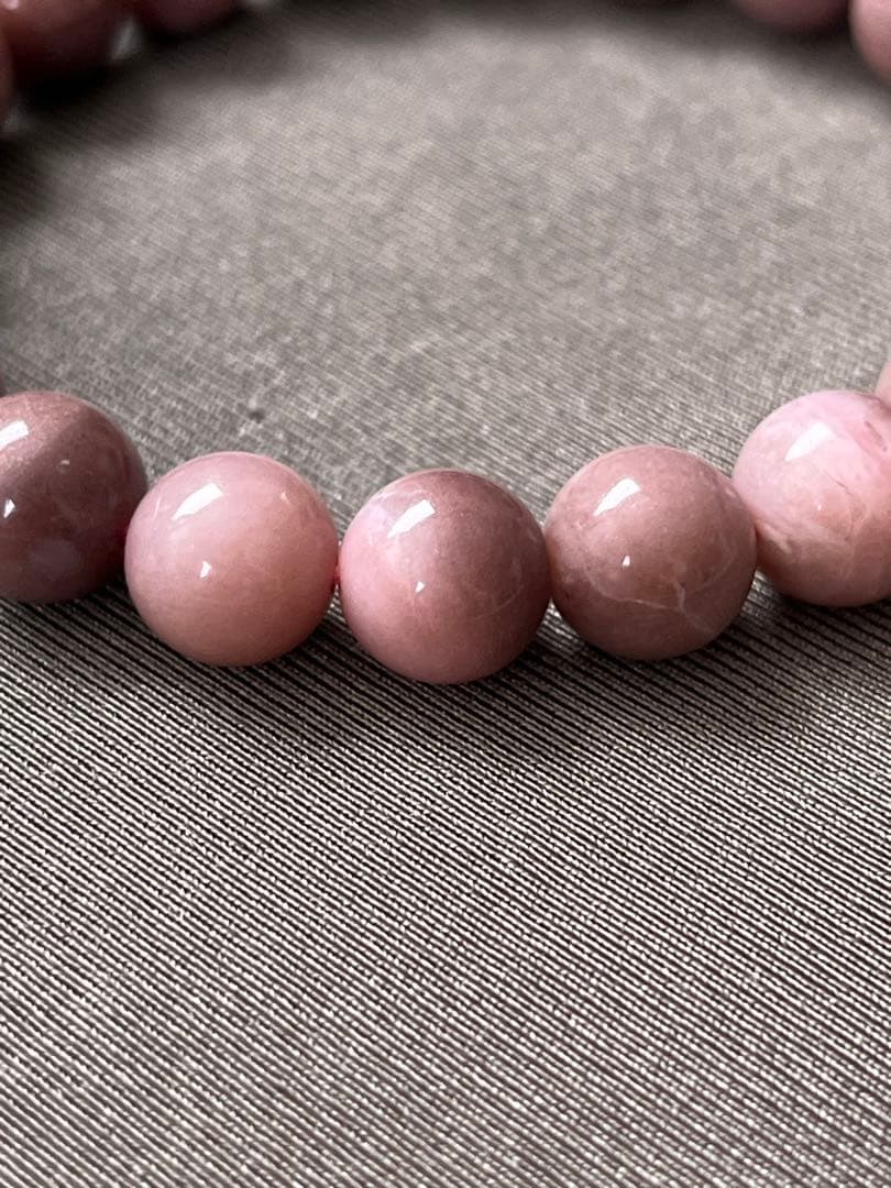 天然石ブレスレット☆高品質！ピンクオパール９ｍｍ☆濃いめのシックなカラーで素敵♡