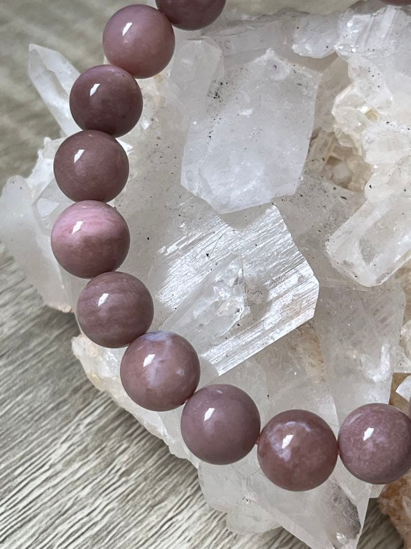 天然石ブレスレット☆高品質！ピンクオパール９ｍｍ☆濃いめのシックなカラーで素敵♡