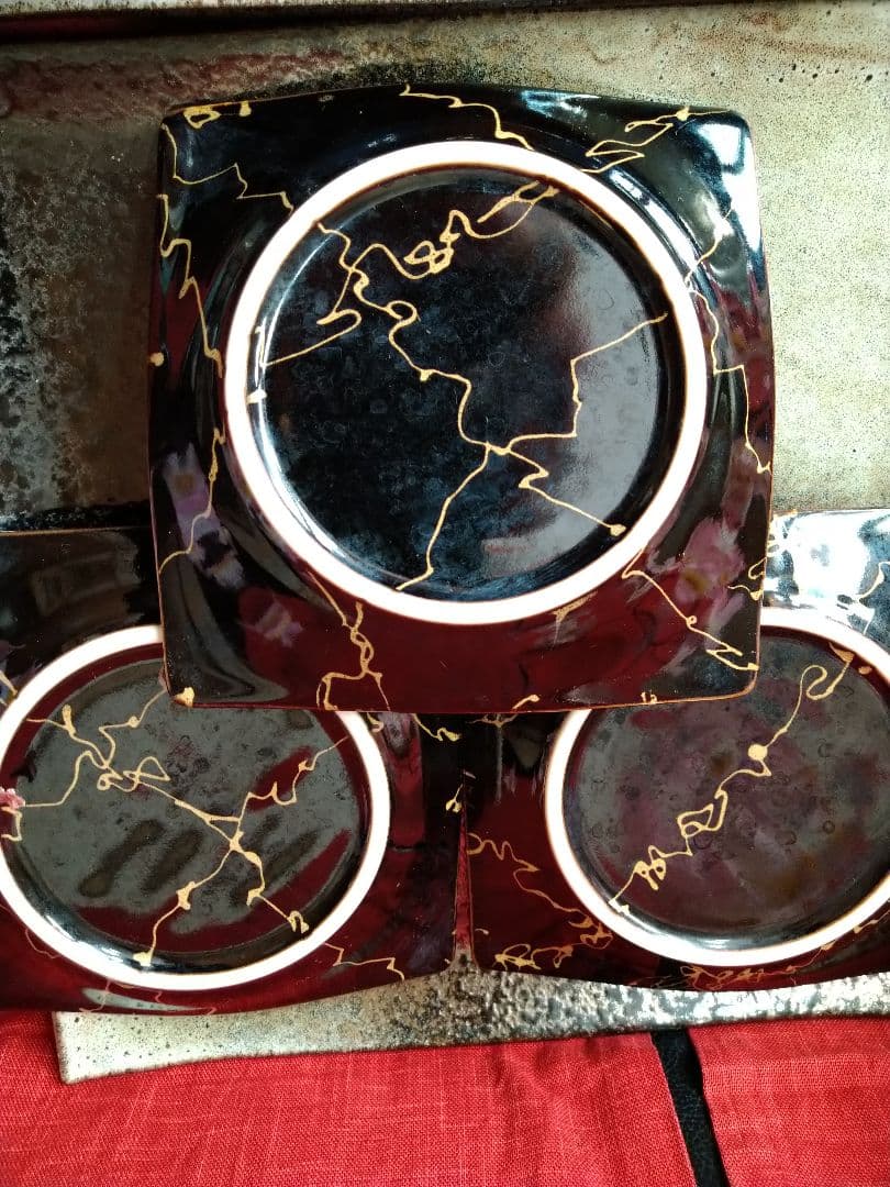 ⬛コバルトブルー青御影風 蓋付小鉢皿⬛黒御影風【金彩】雷柄四角ウェーブヒ平皿2組