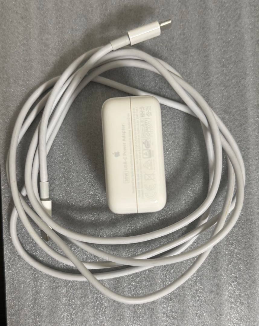 MacBook Air M1 16GB 512GB バッテリ83% 充放電237