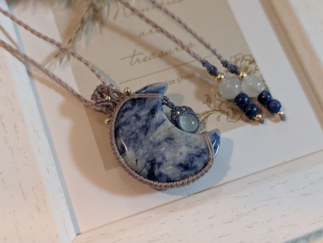 ぷ*ん様 マクラメネックレス ブルースポットジャスパー