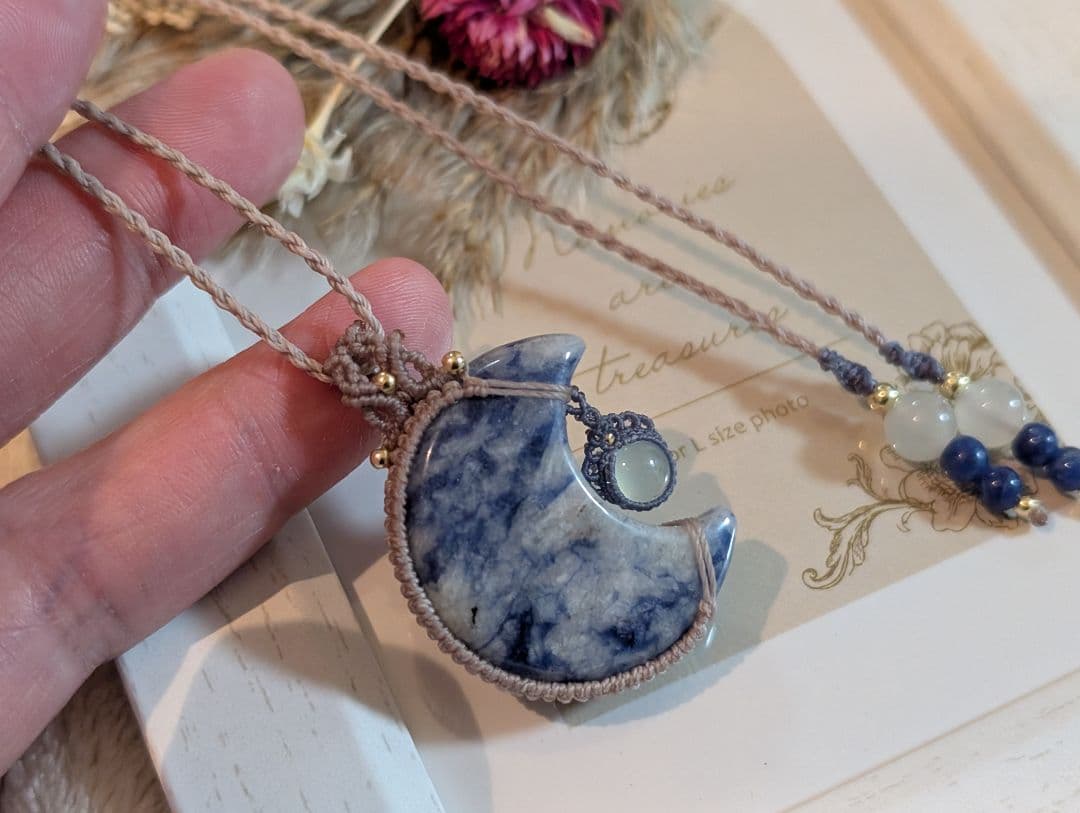 ぷ*ん様 マクラメネックレス ブルースポットジャスパー