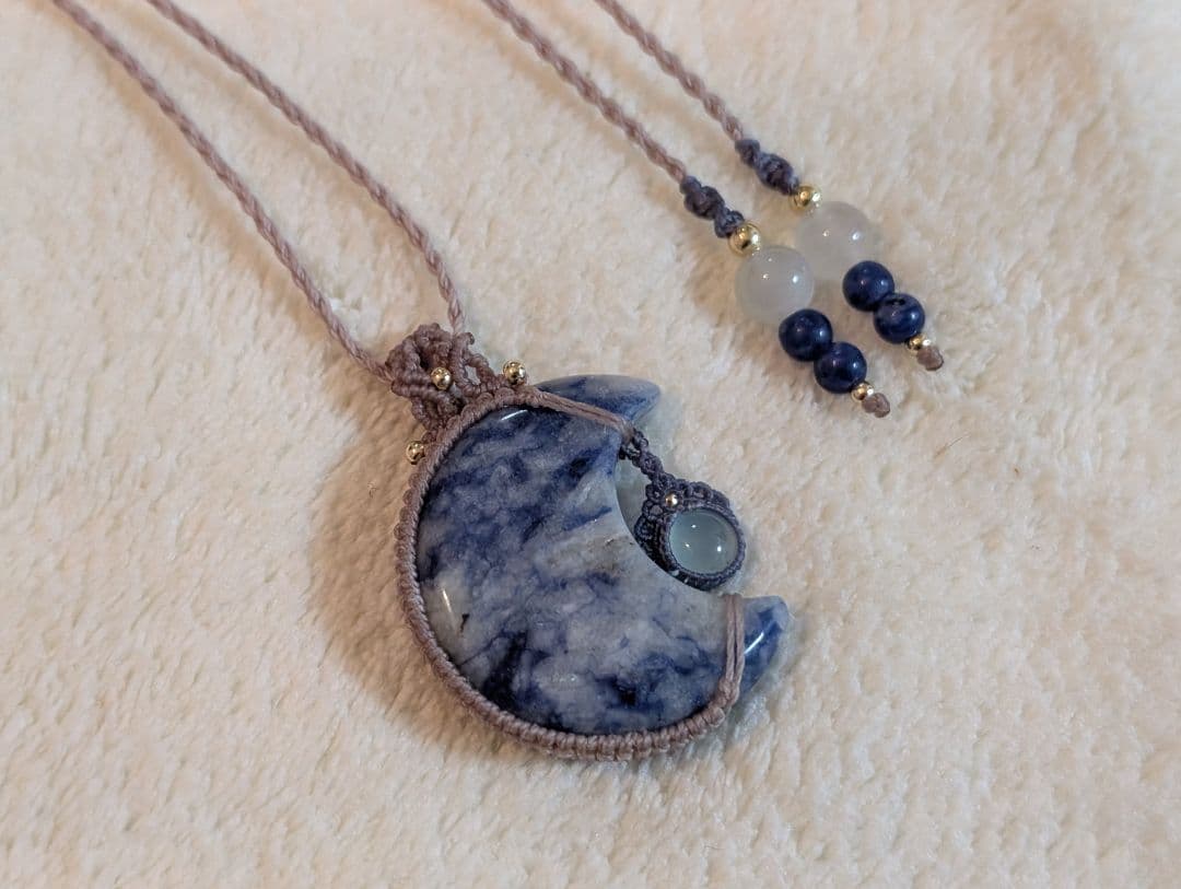 ぷ*ん様 マクラメネックレス ブルースポットジャスパー