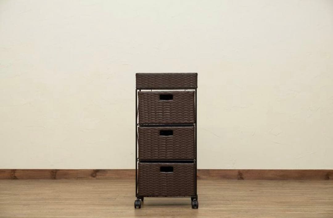 【送料無料・新品】ラタン調　チェスト　3段　アイボリー