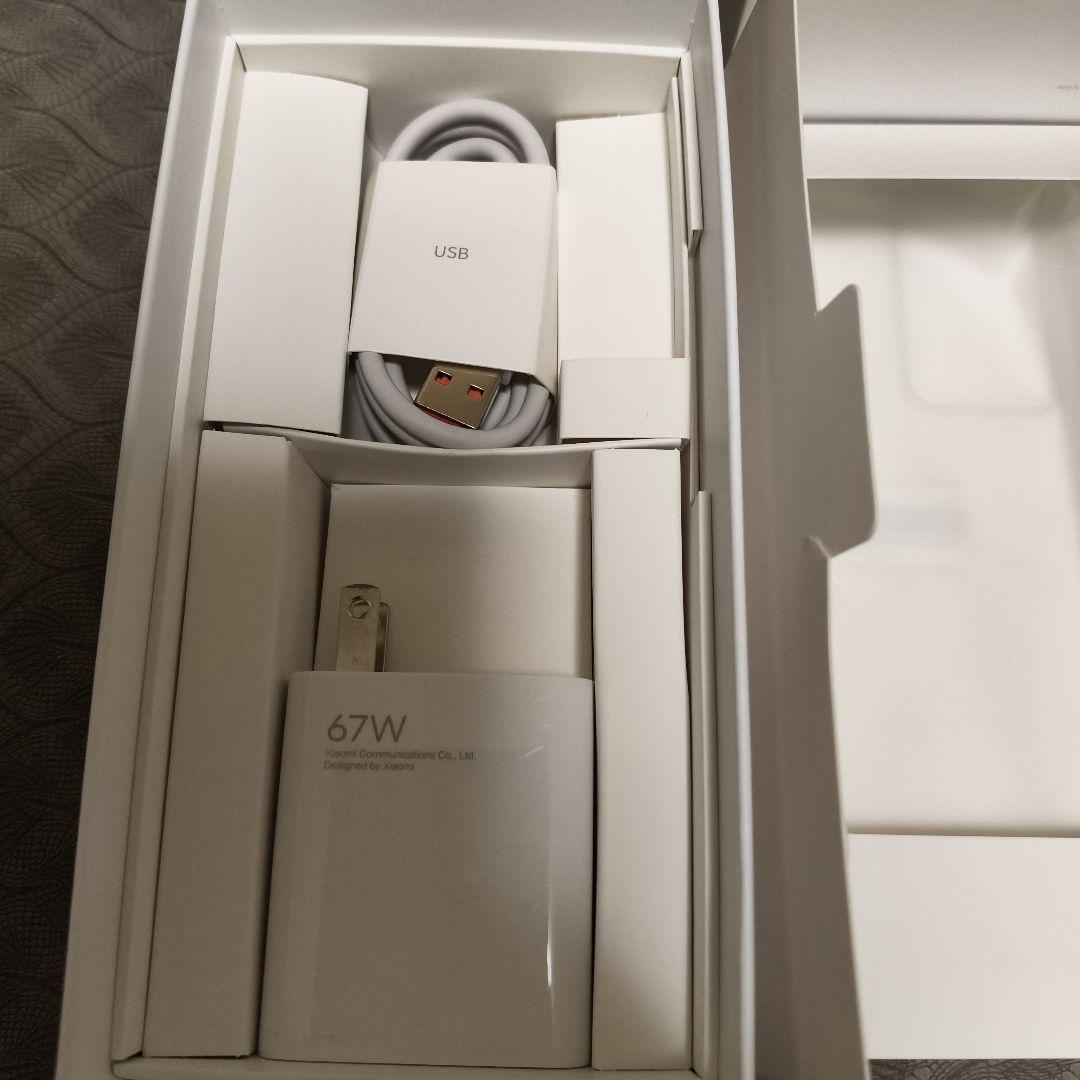 Xiaomi 11t 本体 MoonlightWhite 67W充電器付き