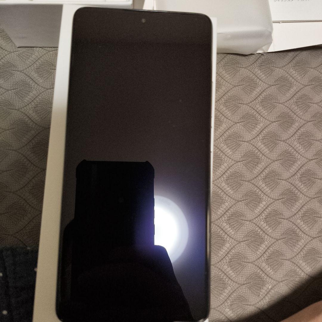 Xiaomi 11t 本体 MoonlightWhite 67W充電器付き