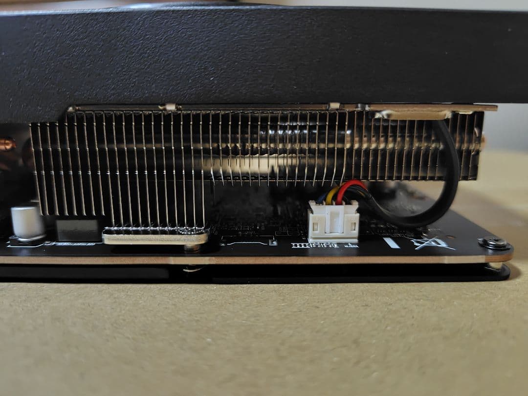 玄人志向RD-RX7800XT-E16GB/DF