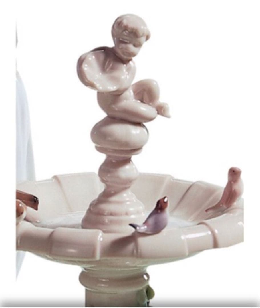 リヤドロ　春を告げる小鳥たち