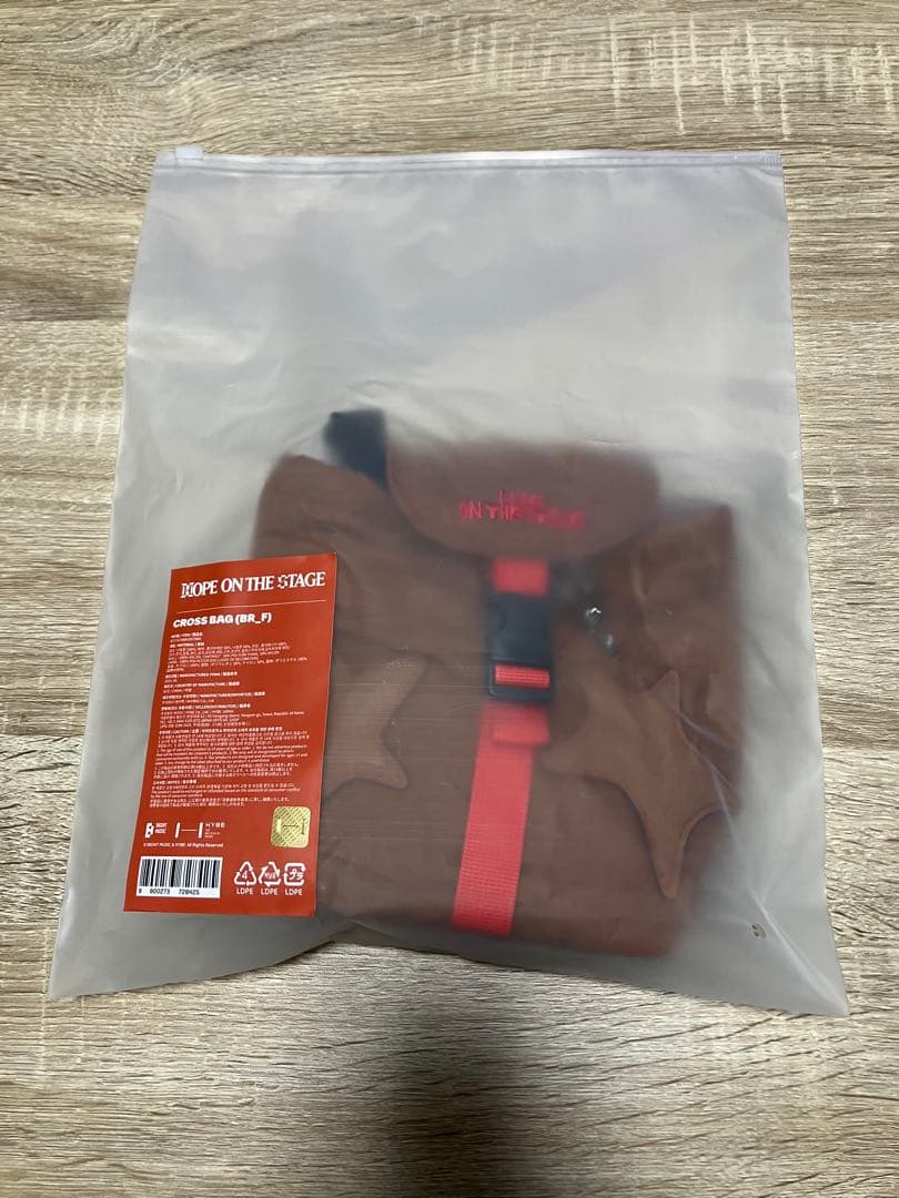 J-HOPE TOUR 'HOPE ON THE STAGE クロスバッグ