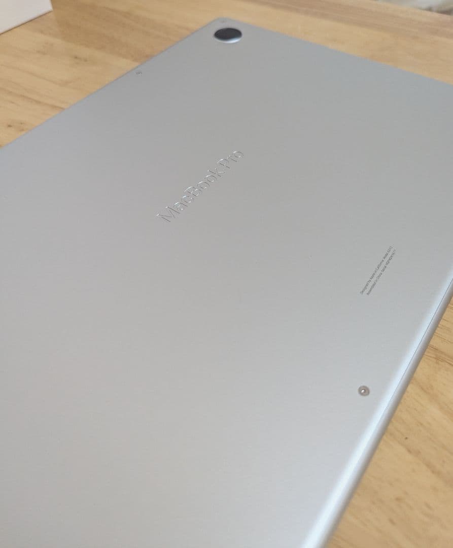 【美品】MacBook Pro M4 14インチ シルバー 16GB/512GB