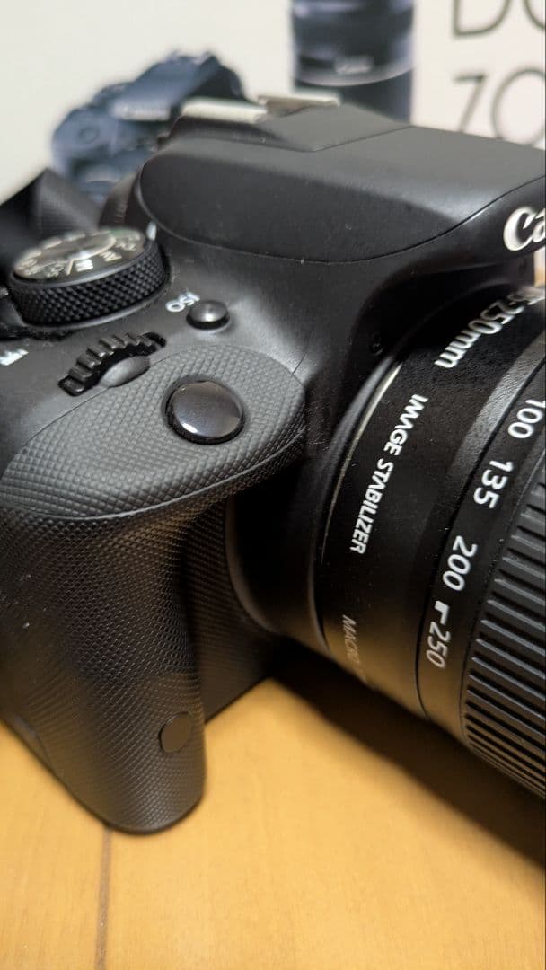 Canon EOS Kiss X7 Wズームキット おまけ付き