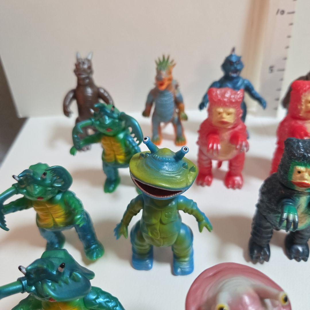 ウルトラマン・ 怪獣 ミニ フィギュア 　ブルマーク　21体　　当時物　円谷プロ