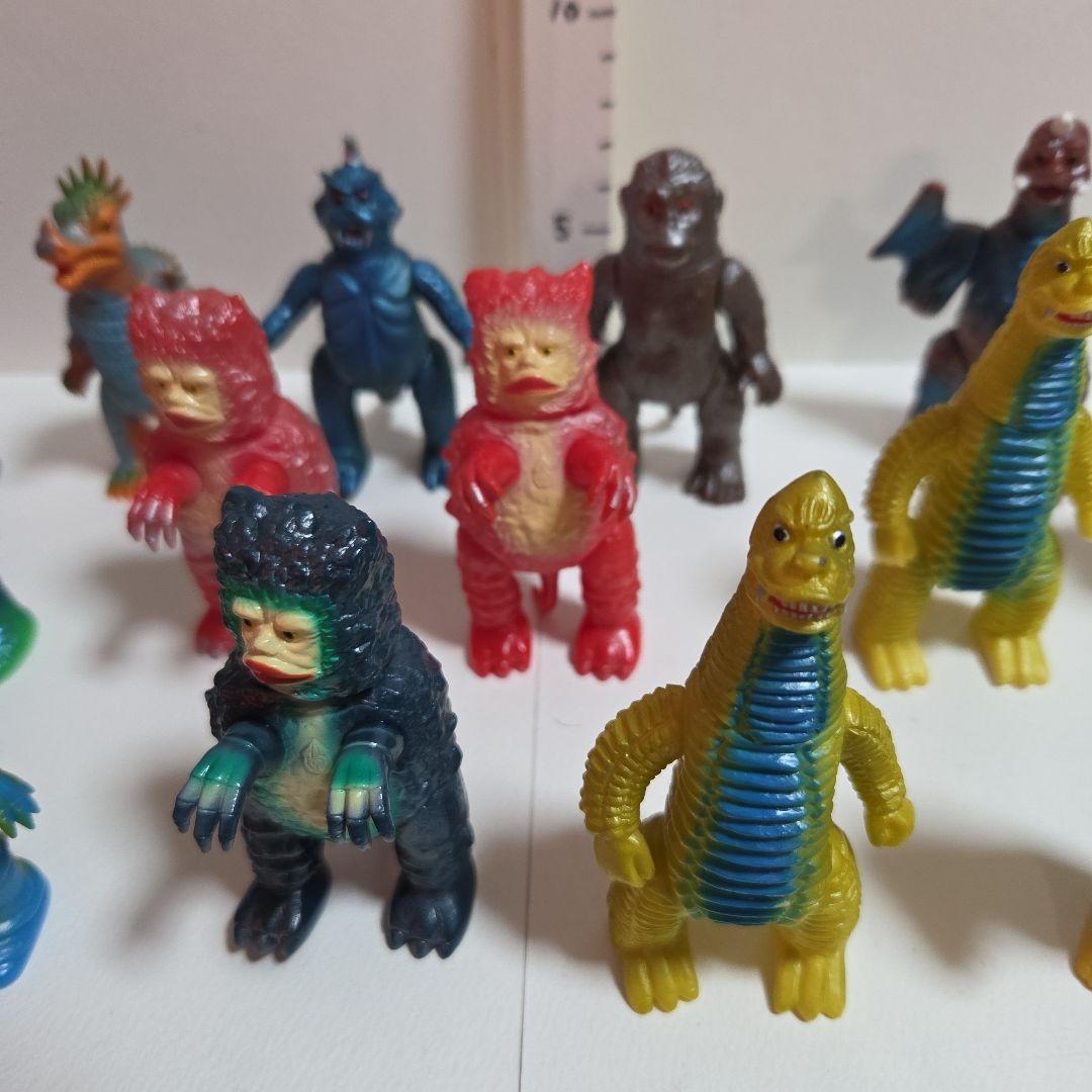 ウルトラマン・ 怪獣 ミニ フィギュア 　ブルマーク　21体　　当時物　円谷プロ