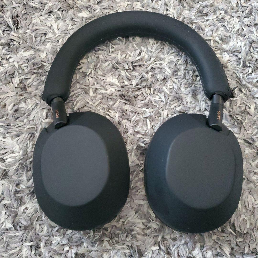 【美品】SONY WH-1000XM5 ワイヤレスヘッドセット カバー付