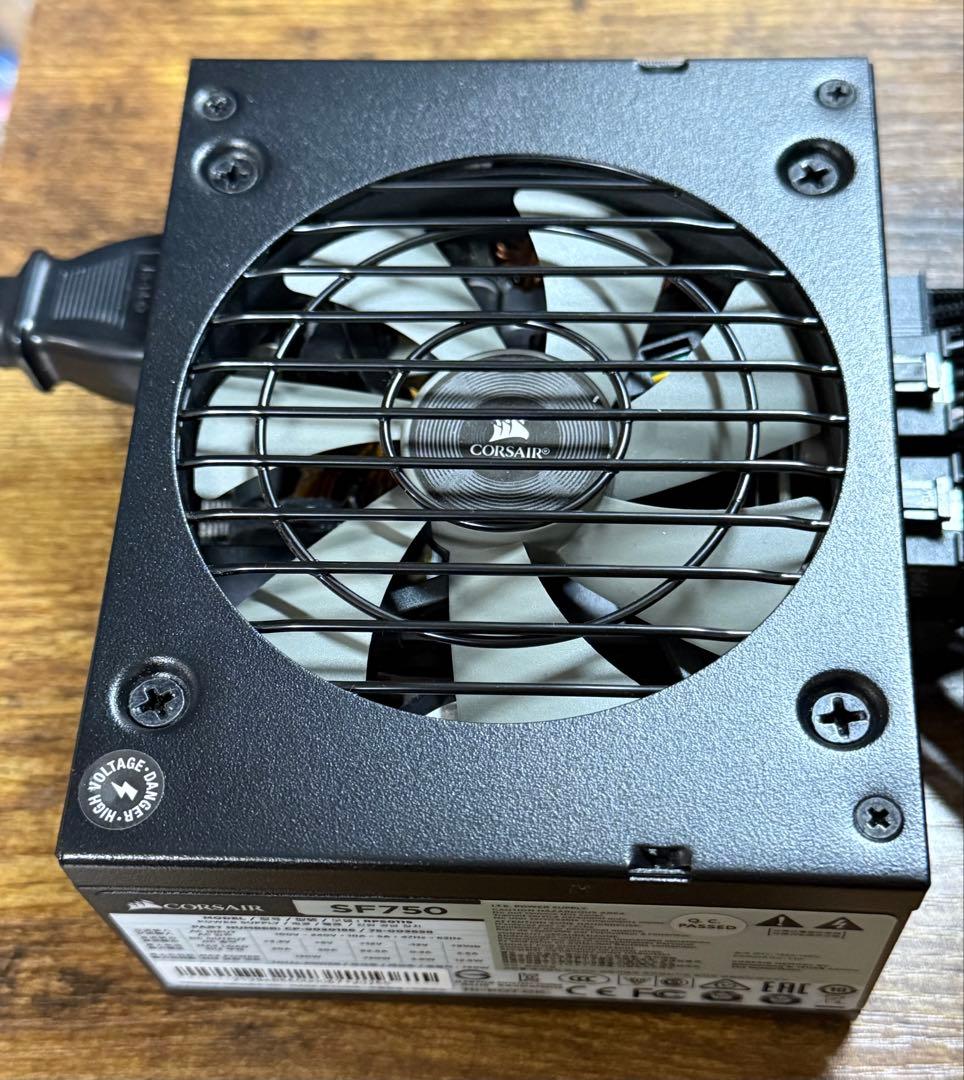 CORSAIR SF750 SFX電源 750W グラフィックカードケーブル無し