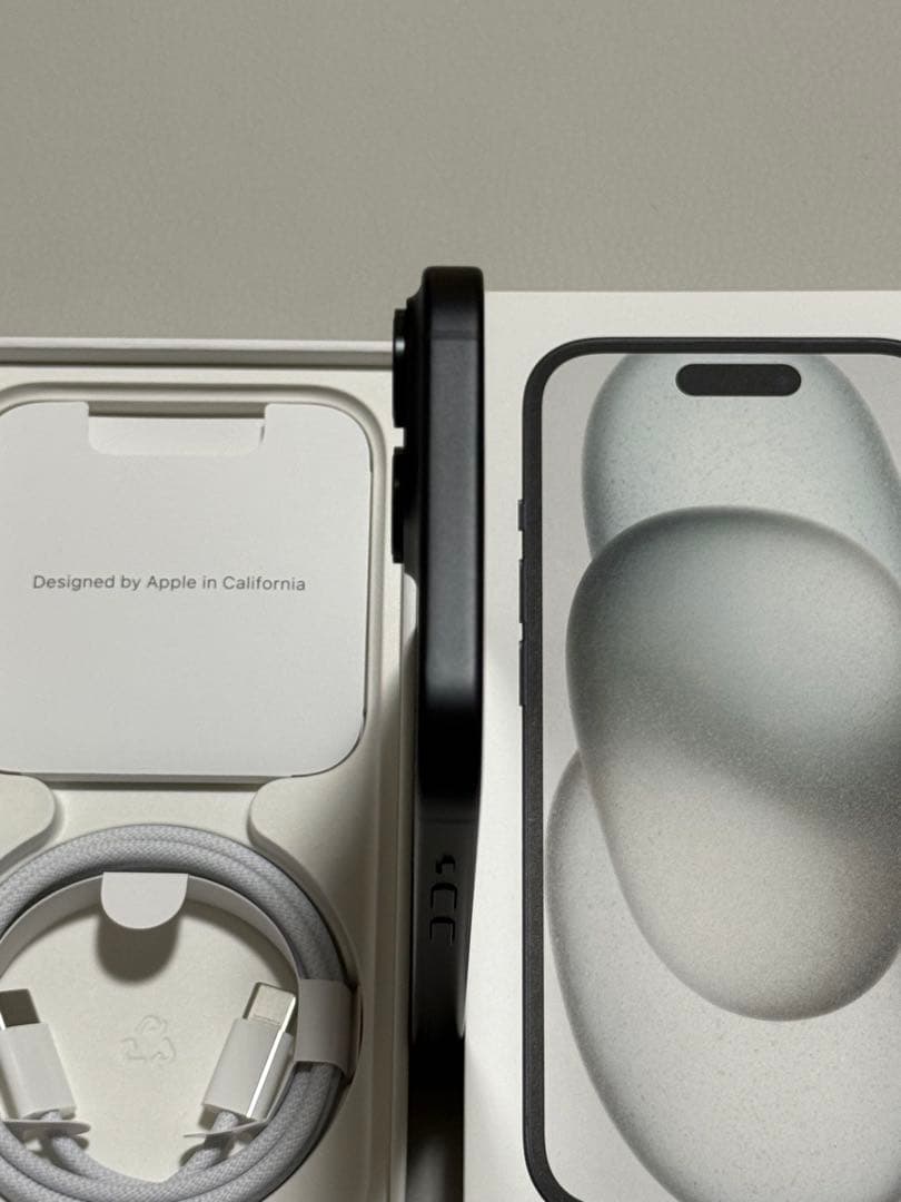 【美品】iPhone 15 128GB ブラック SIMフリー バッテリー93%