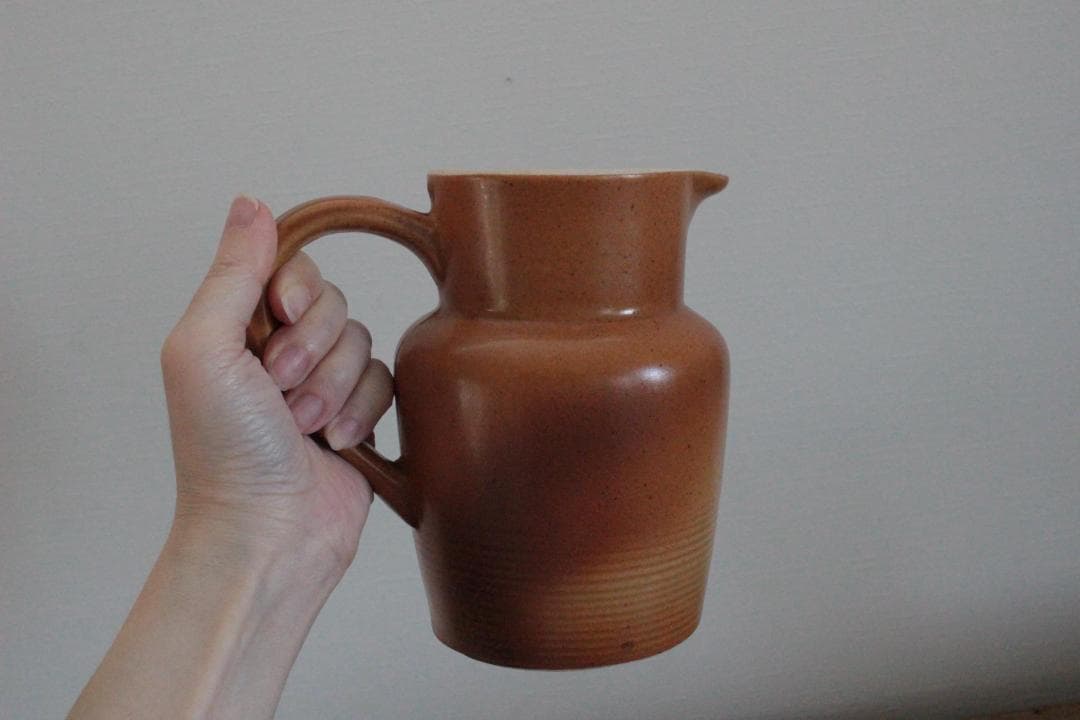 ストーンウェア製ピシェ