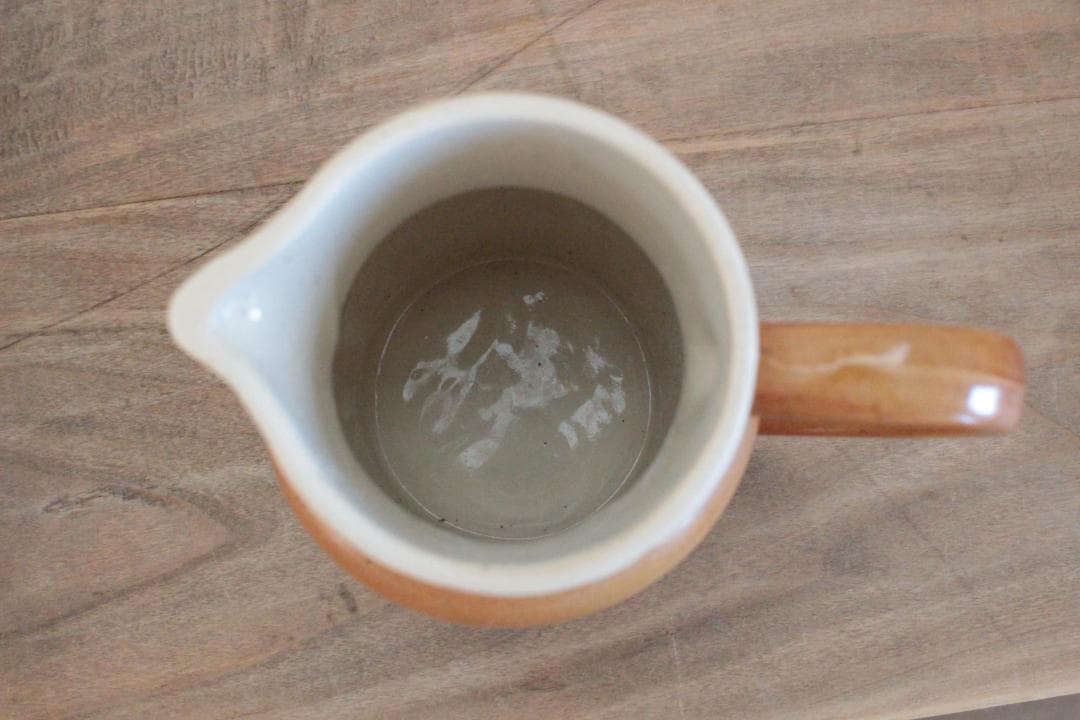 ストーンウェア製ピシェ