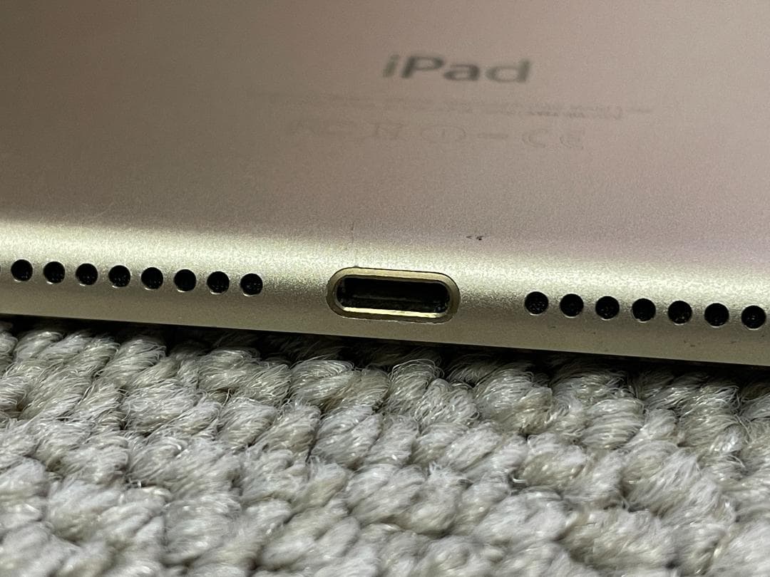 美品！iPad Air2 16GB Wi-Fi 　GOLD