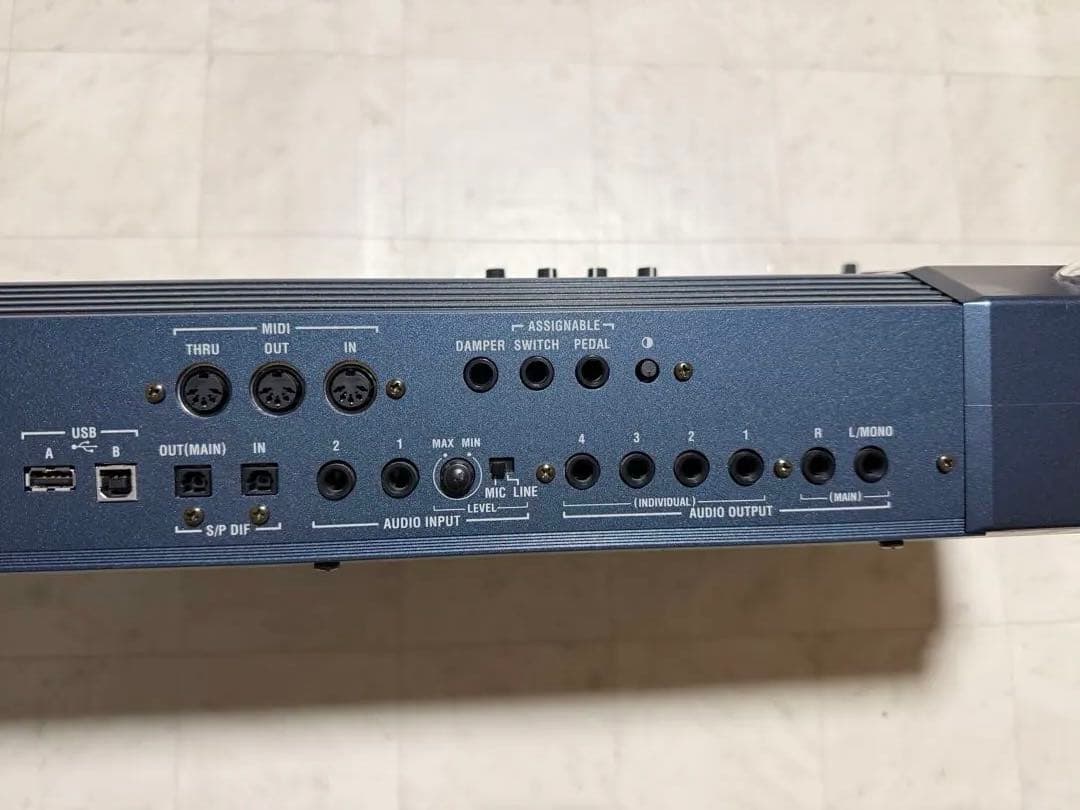 &中古 KORG コルグ 電子ピアノ TRITONEXT61 動作確認済