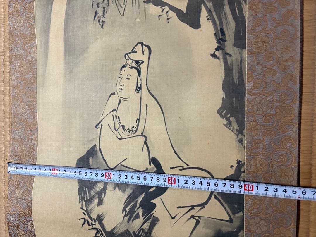 観音様　掛け軸