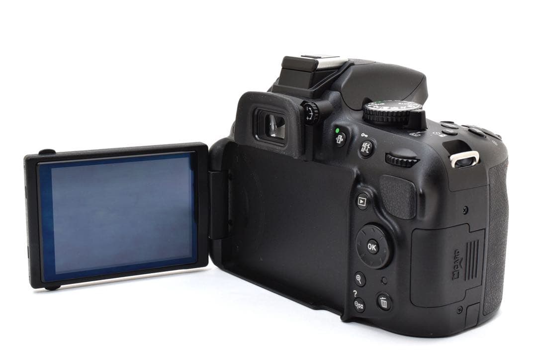 ✨ショット数585枚✨Nikon D5200 超低使用　手ぶれ補正　スマホ転送可