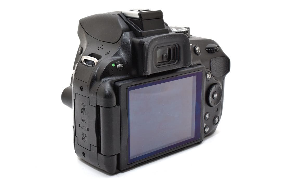 ✨ショット数585枚✨Nikon D5200 超低使用　手ぶれ補正　スマホ転送可