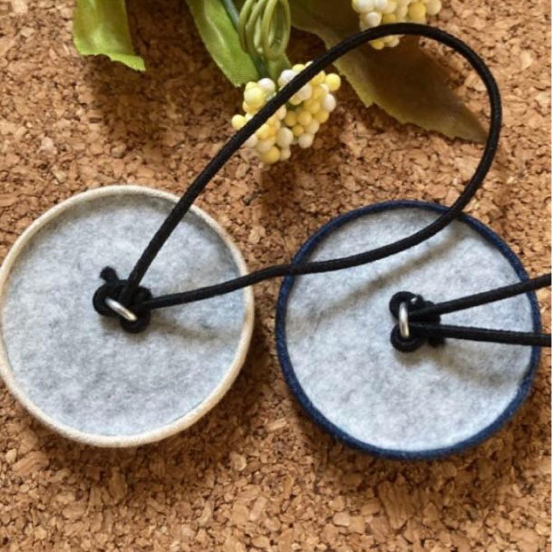 くるみボタン刺繍ブローチ いちごブローチ handmade