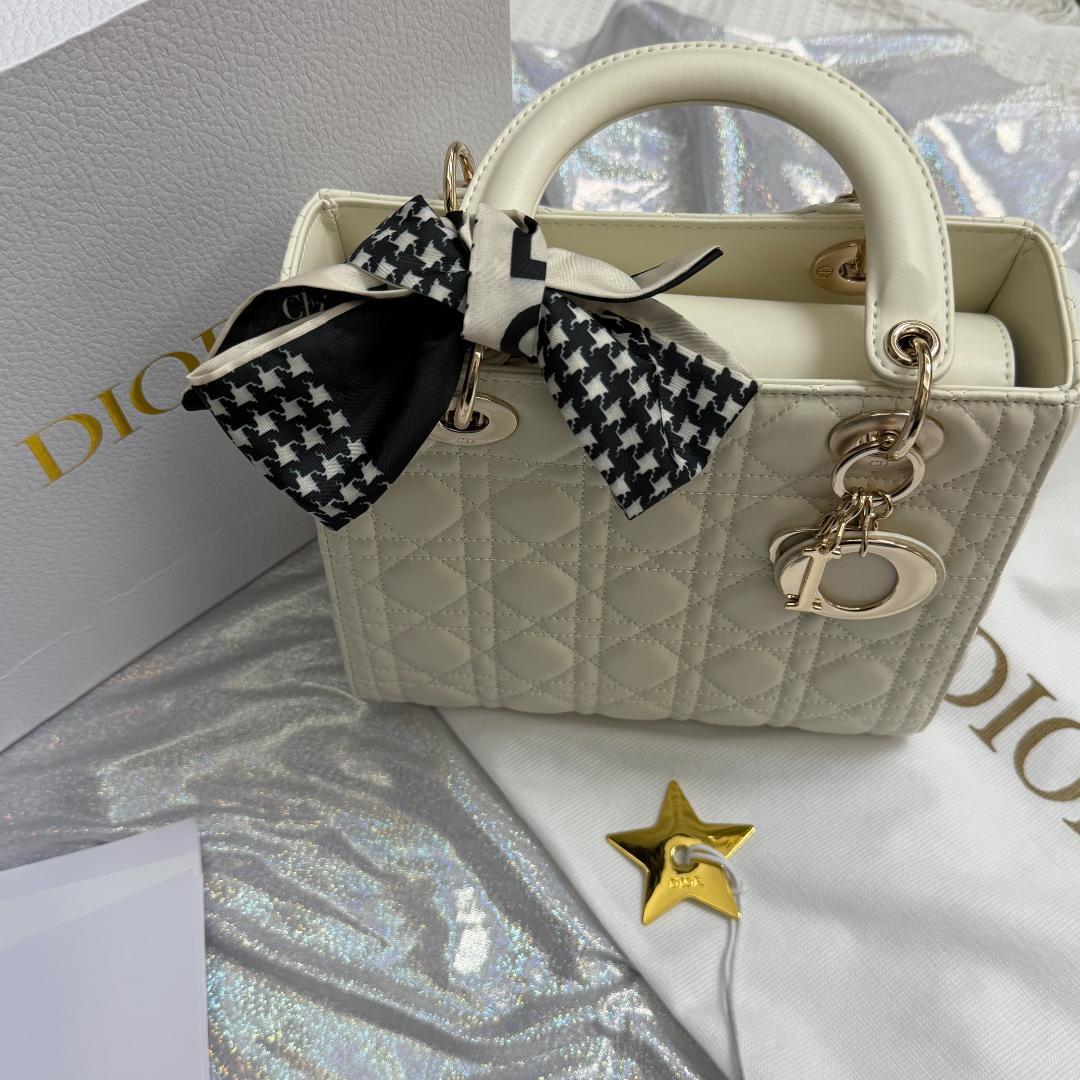 ショルダーバッグ Lady Dior レディディオール スモール バッグ