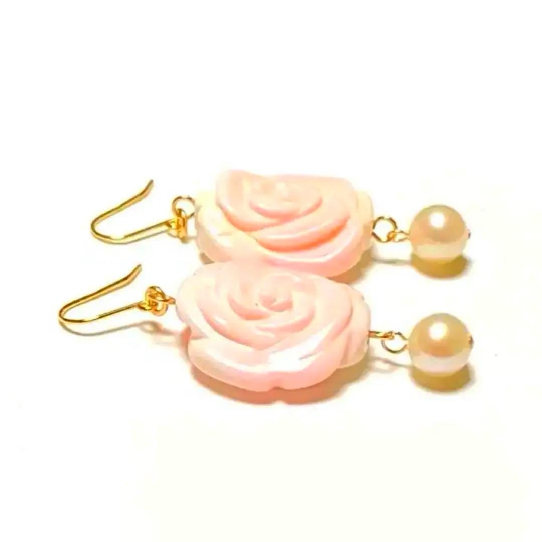 【Rtav】特価 K18ピアス クィーンコンクシェル・淡水真珠 デザインピアス