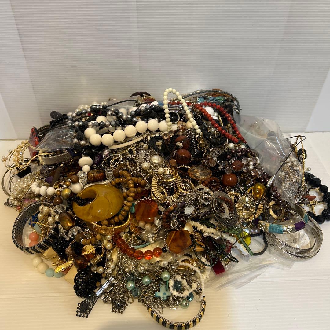 ジャンク　アクセサリー　おまとめ　5.3kg程度