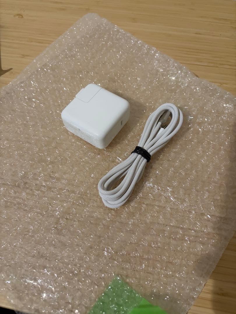 MacBook本体 BT100% MacBook Air M2 16GB 256GB