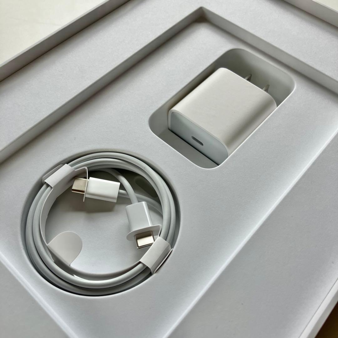 【超美品】iPad Air 第5世代＋iFaceケース＋エレコムガラスフィルム