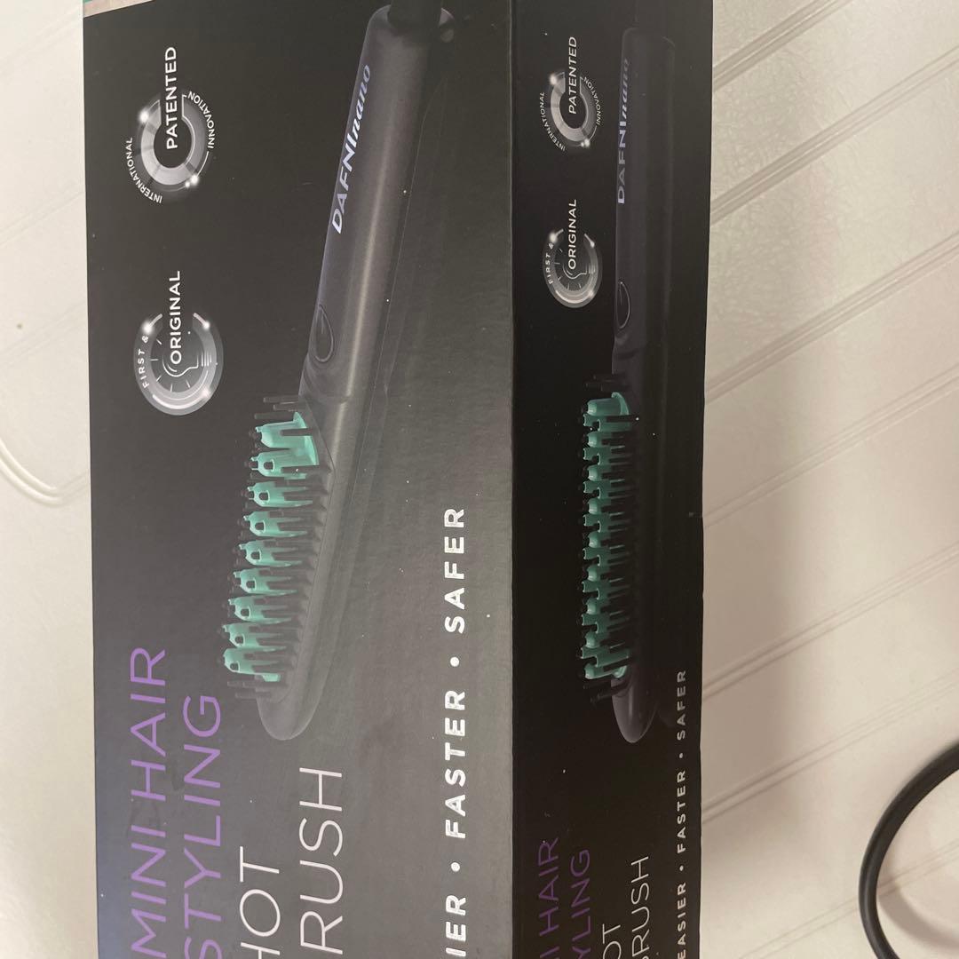 ダフニ　DAFNInano DAFNI　ヘアアイロン　ブラシ型ヘアアイロン