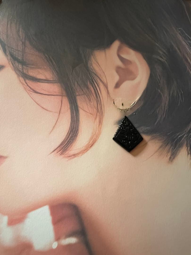 ブラックオニキス　ムガル　カービング　14kgfピアス