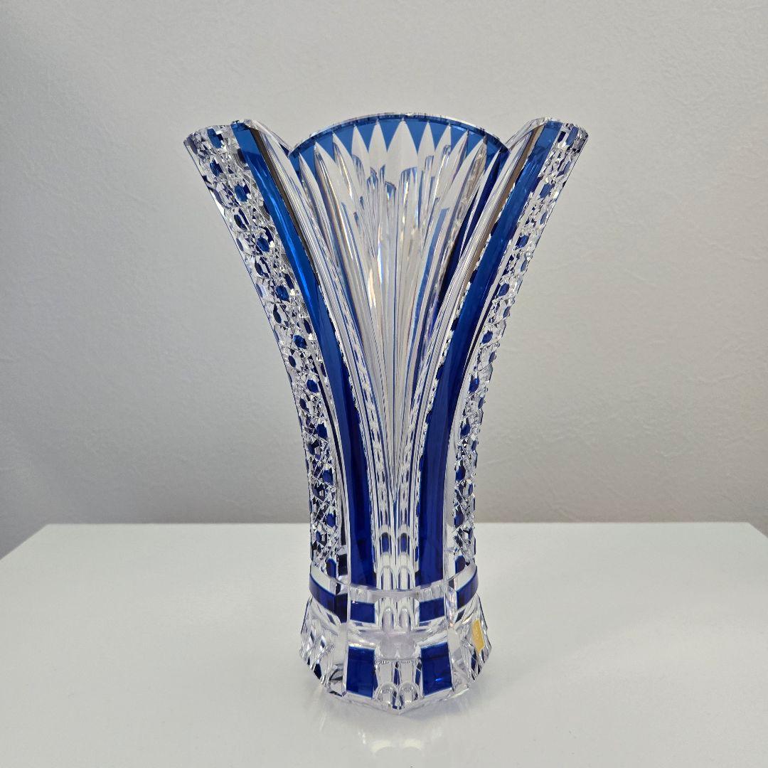 KAGAMI CRYSTAL 花瓶　江戸切子　笹っ葉に八角籠目紋