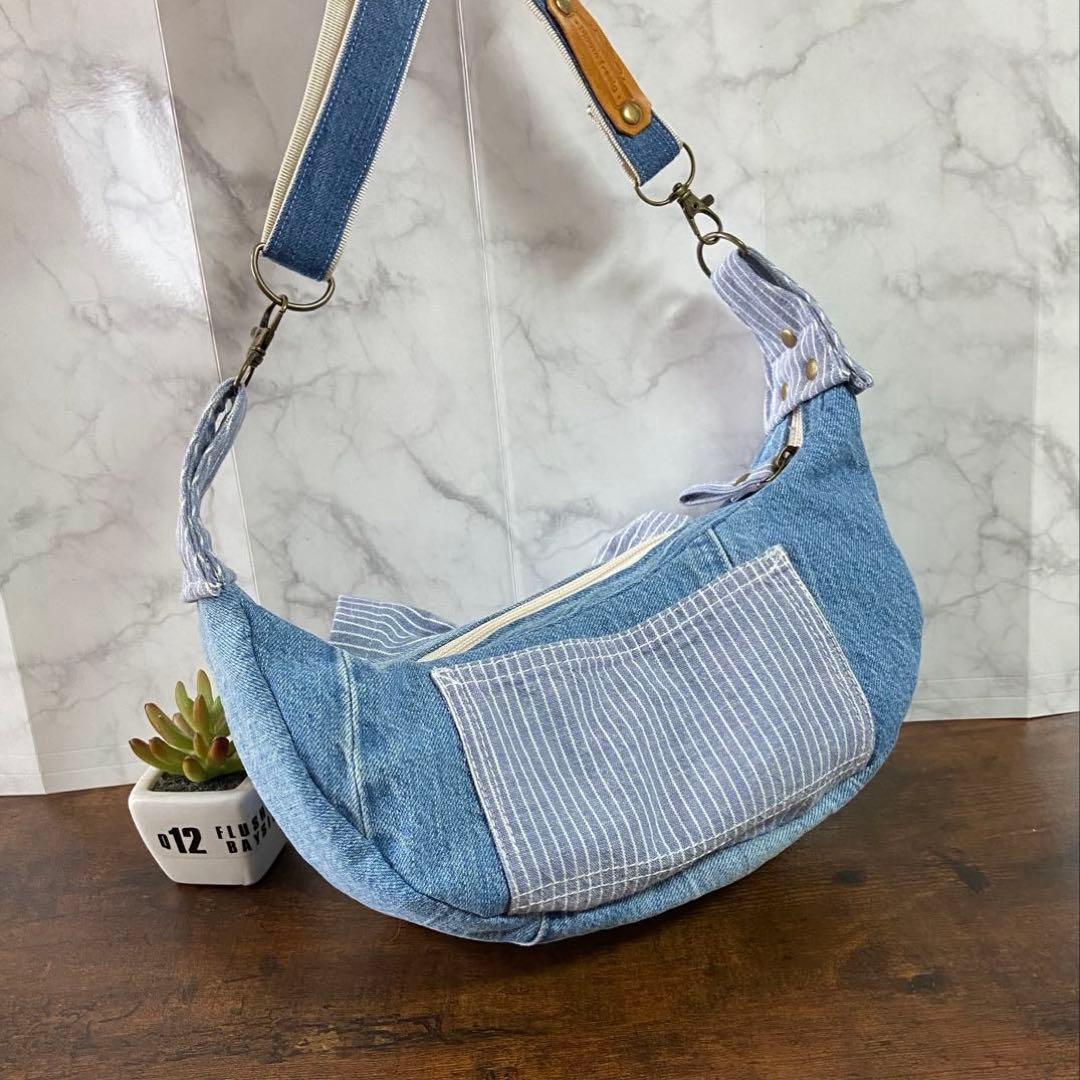 デニムリメイク【三日月型バッグ】ショルダーバッグ ヒッコリー ハンドメイド