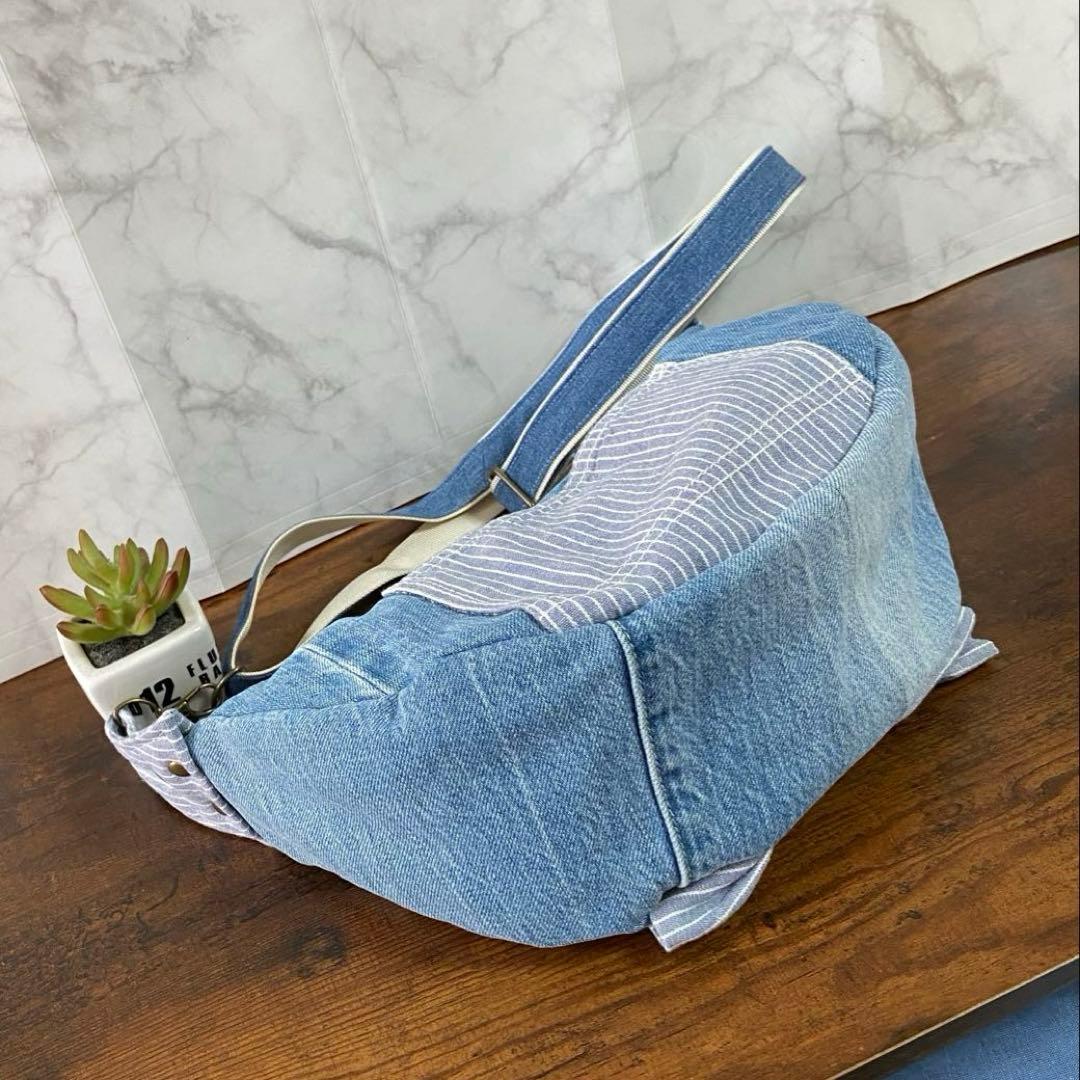デニムリメイク【三日月型バッグ】ショルダーバッグ ヒッコリー ハンドメイド